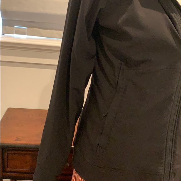 North face jacket - Picture 4 of 6